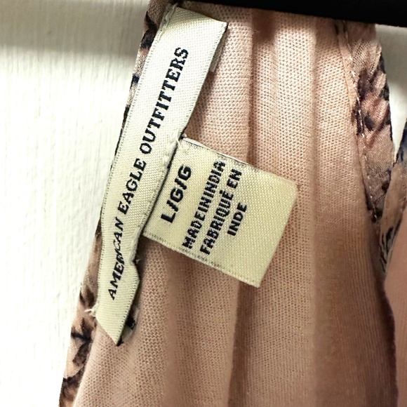 Large American Eagle Outfitters Romper - Picture 3 of 3